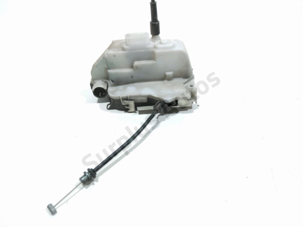 Serrure de porte avant droite