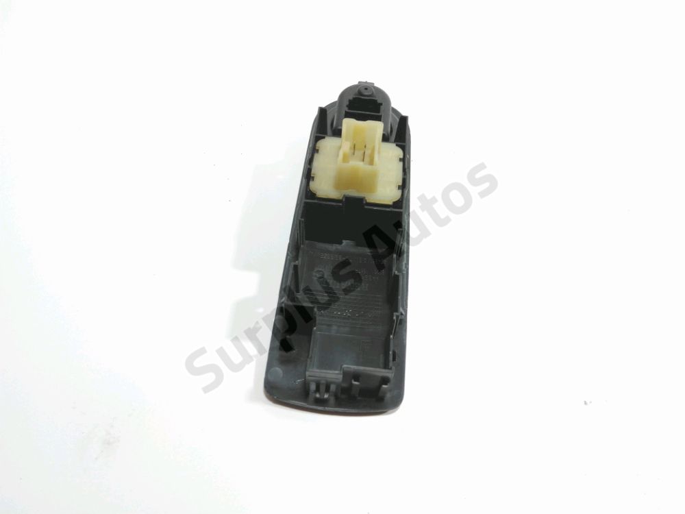 Commande lève-vitre avant gauche