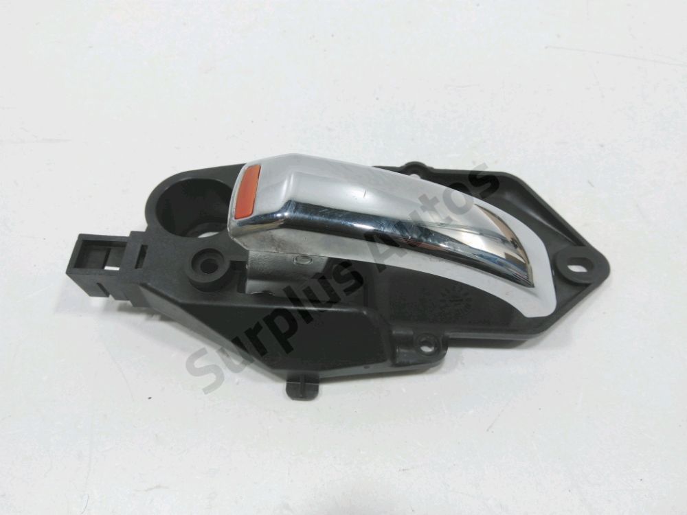 Poignée intérieure porte avant gauche