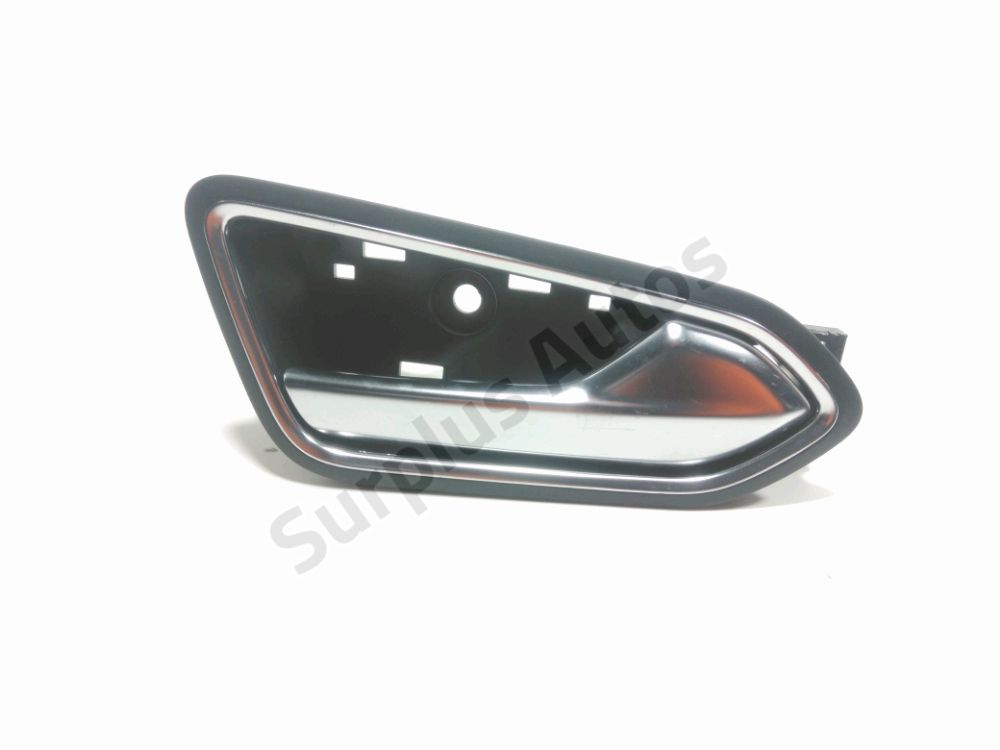 Poignee interieure porte avant droite