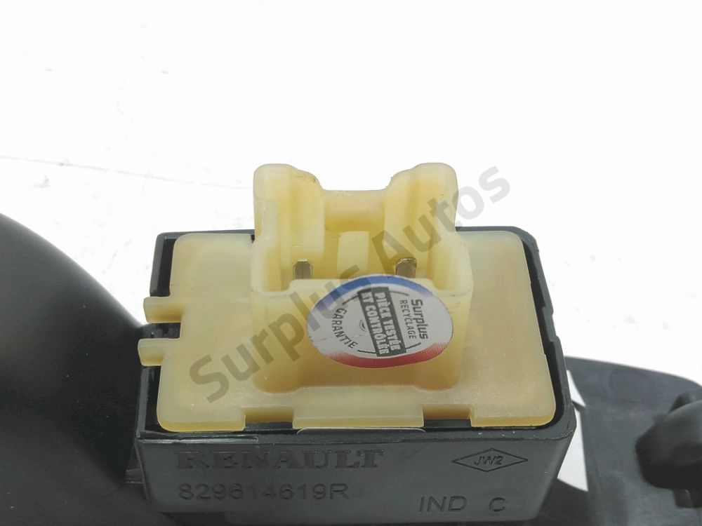 Commande lève-vitre arrière gauche