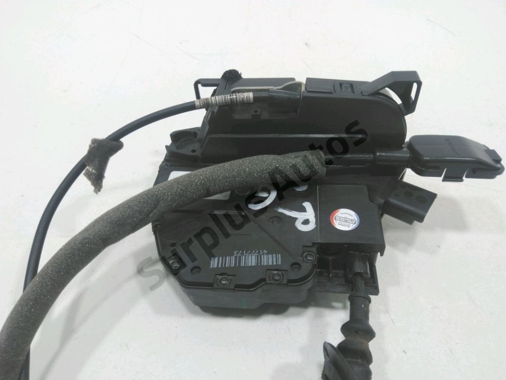 Serrure de porte arrière gauche