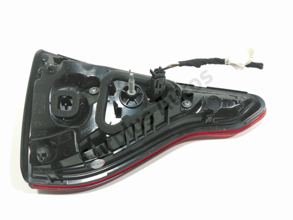 Feu arrière intérieur droit