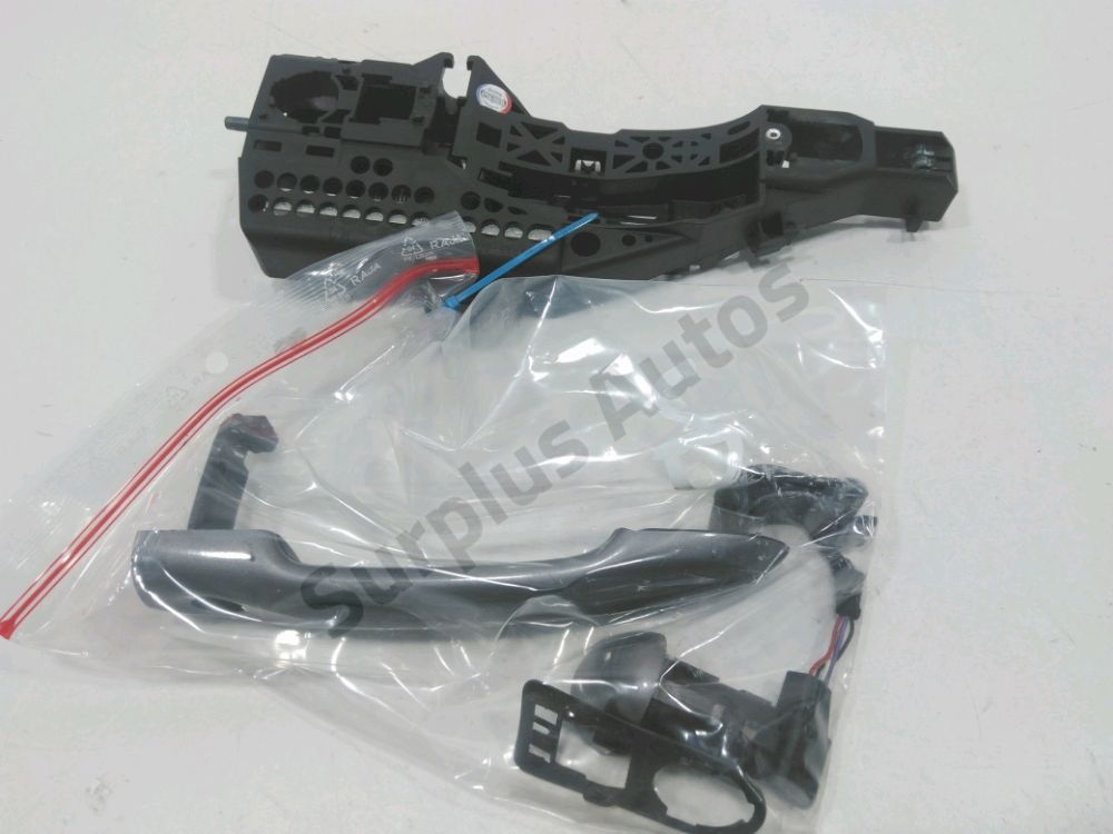 Poignée extérieure avant droite