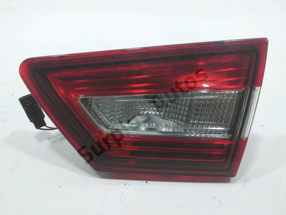 Feu arrière intérieur droit