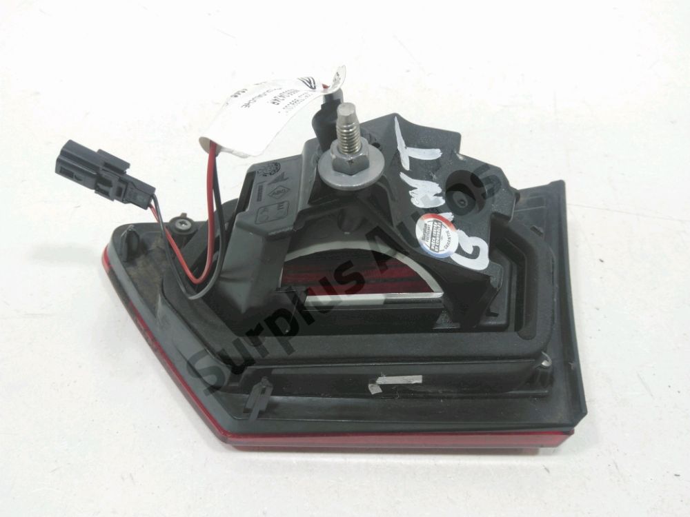 Feu arrière intérieur gauche