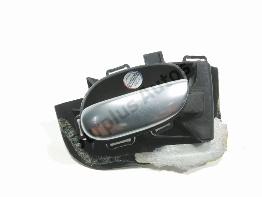 Poignée intérieure porte avant droite