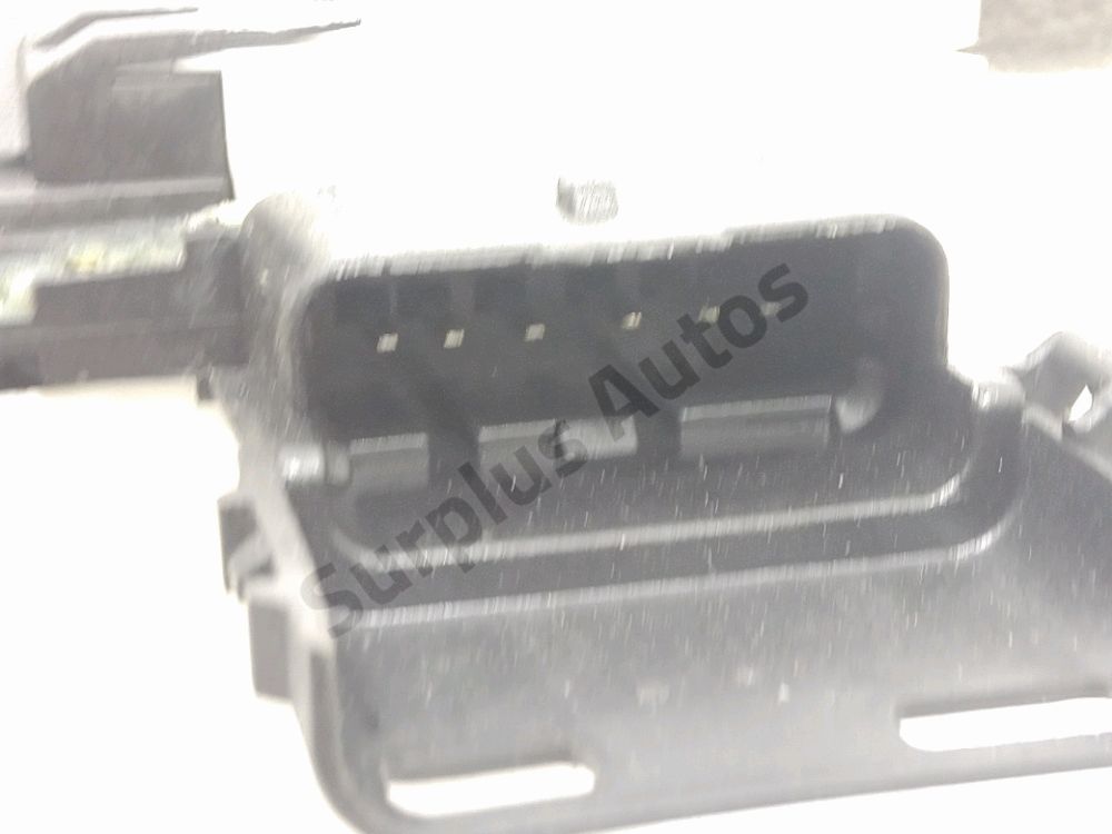 Serrure de porte avant gauche