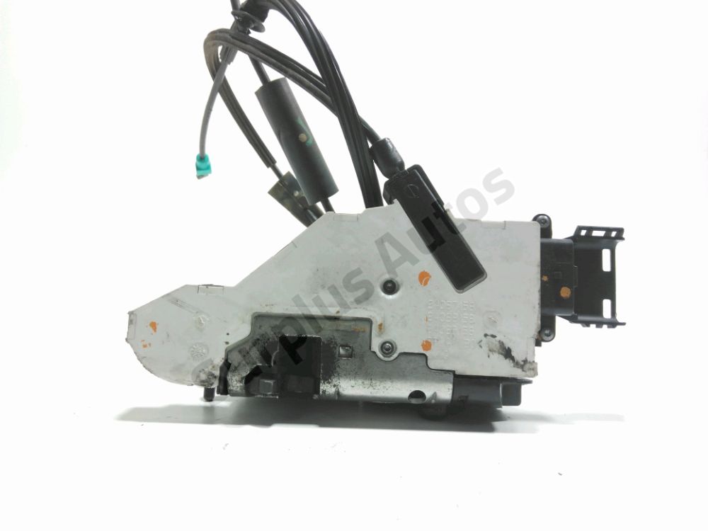 Serrure de porte avant gauche