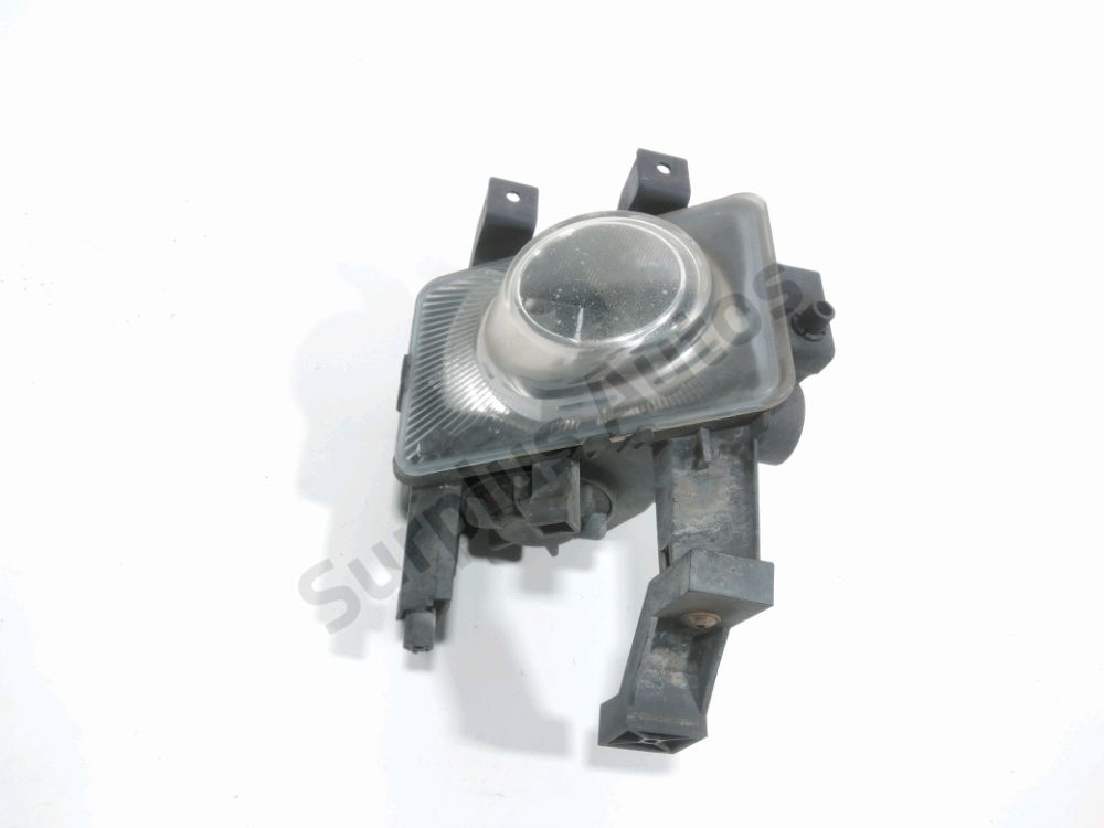 Feu diurne avant gauche