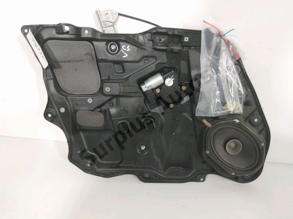 Lève-vitre électrique avant gauche