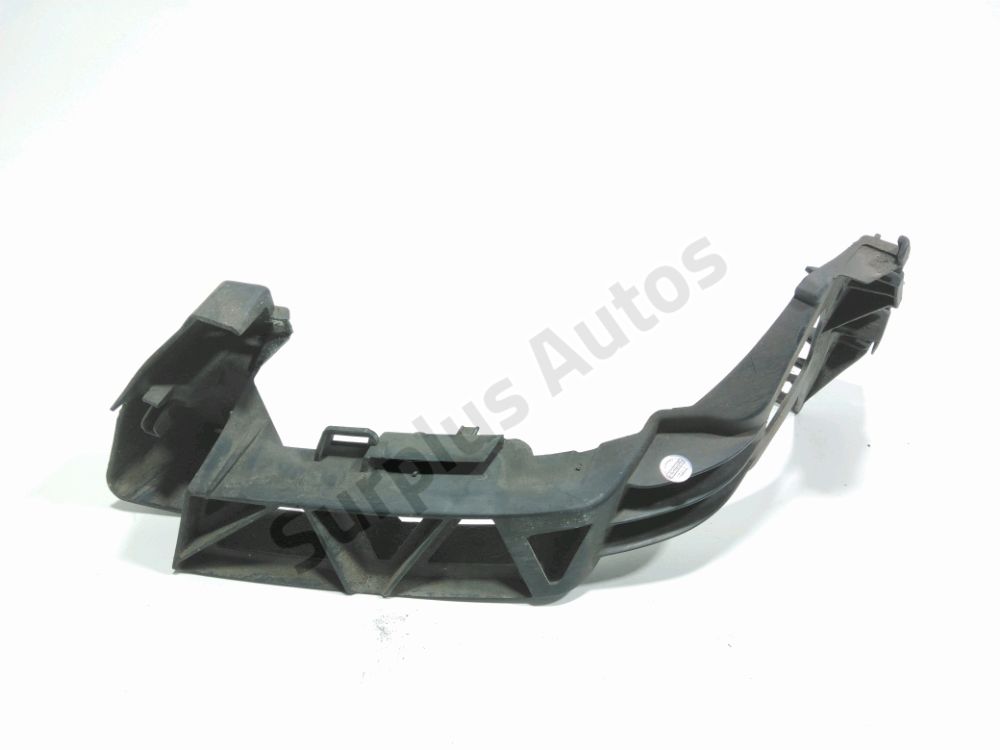 Support droit de pare-choc arrière