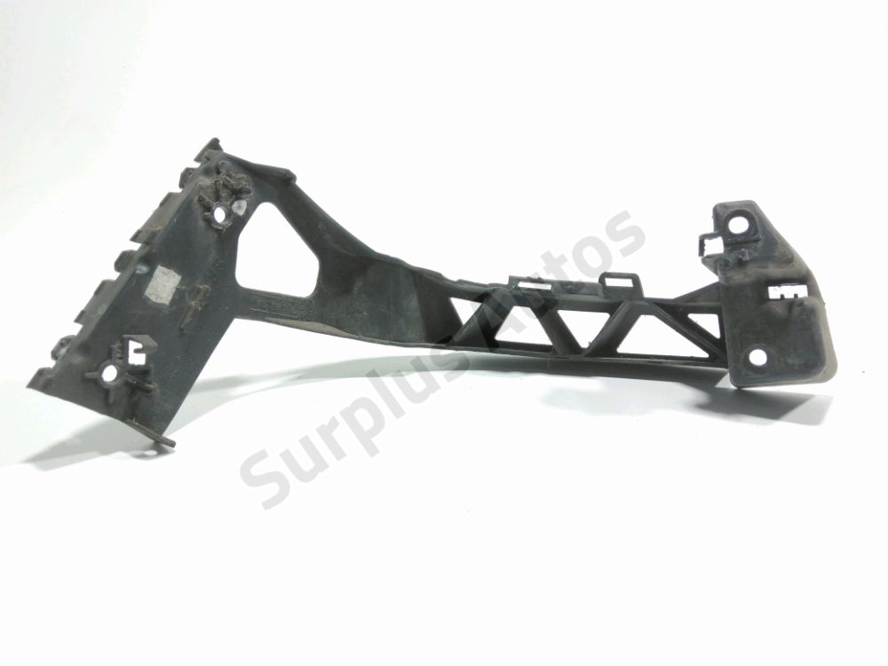 Support droit de pare-choc arrière