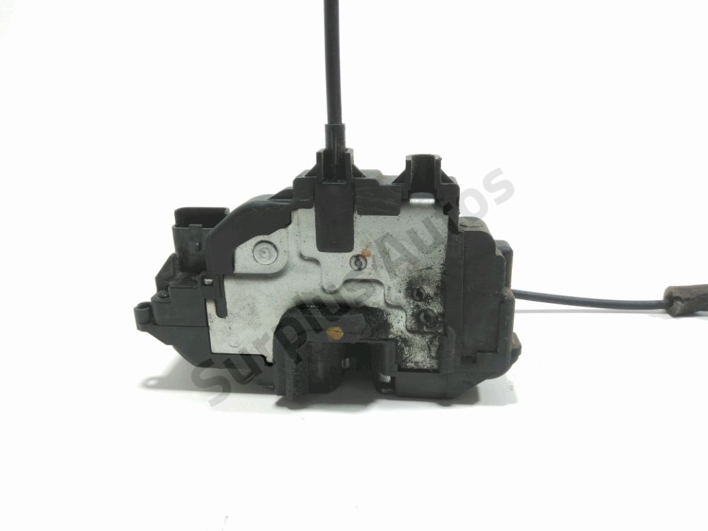 Serrure de porte avant droite