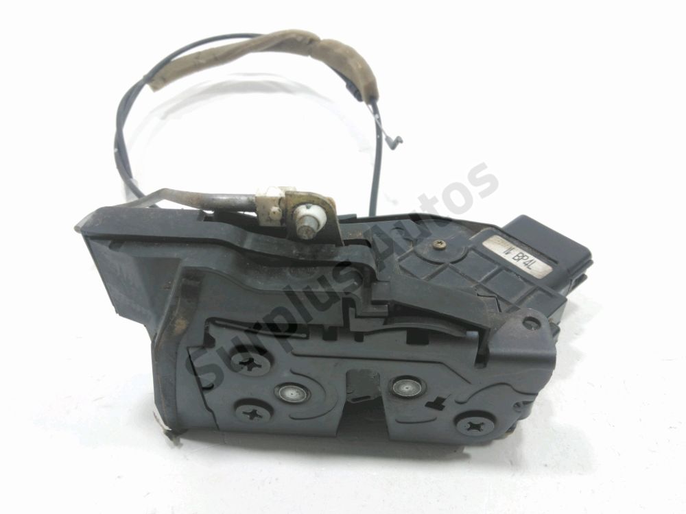 Serrure de porte avant droite