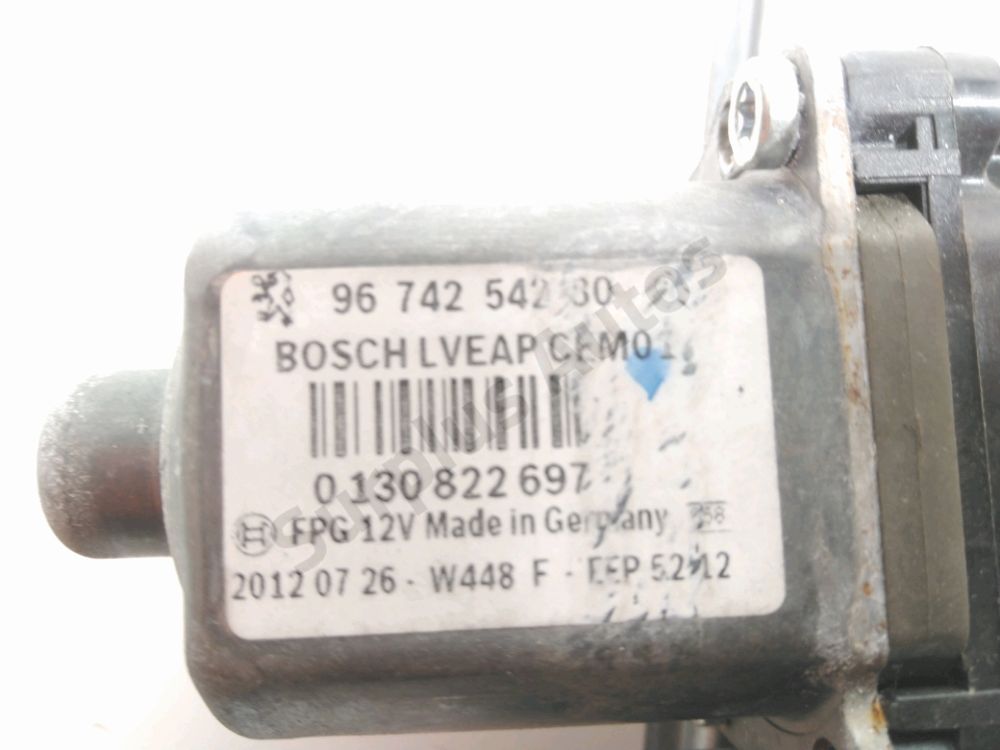 Lève-vitre électrique avant gauche