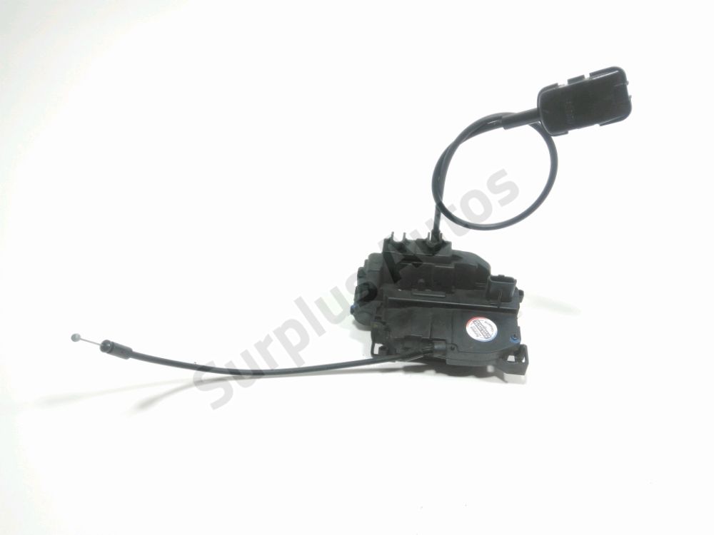 Serrure de porte avant droite