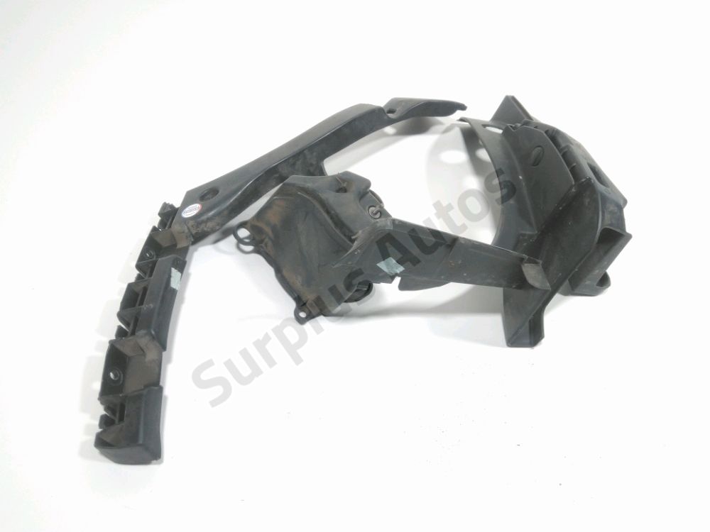 Support droit de pare-choc arrière