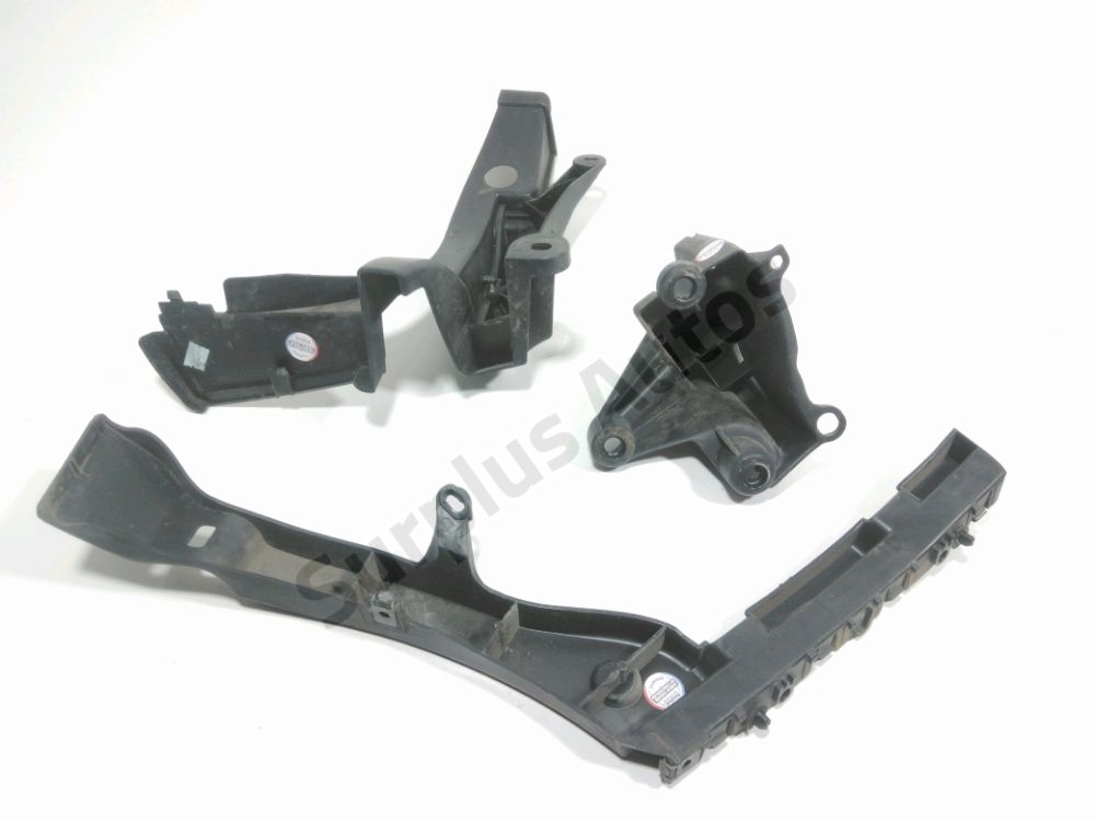 Support gauche de pare-choc arrière