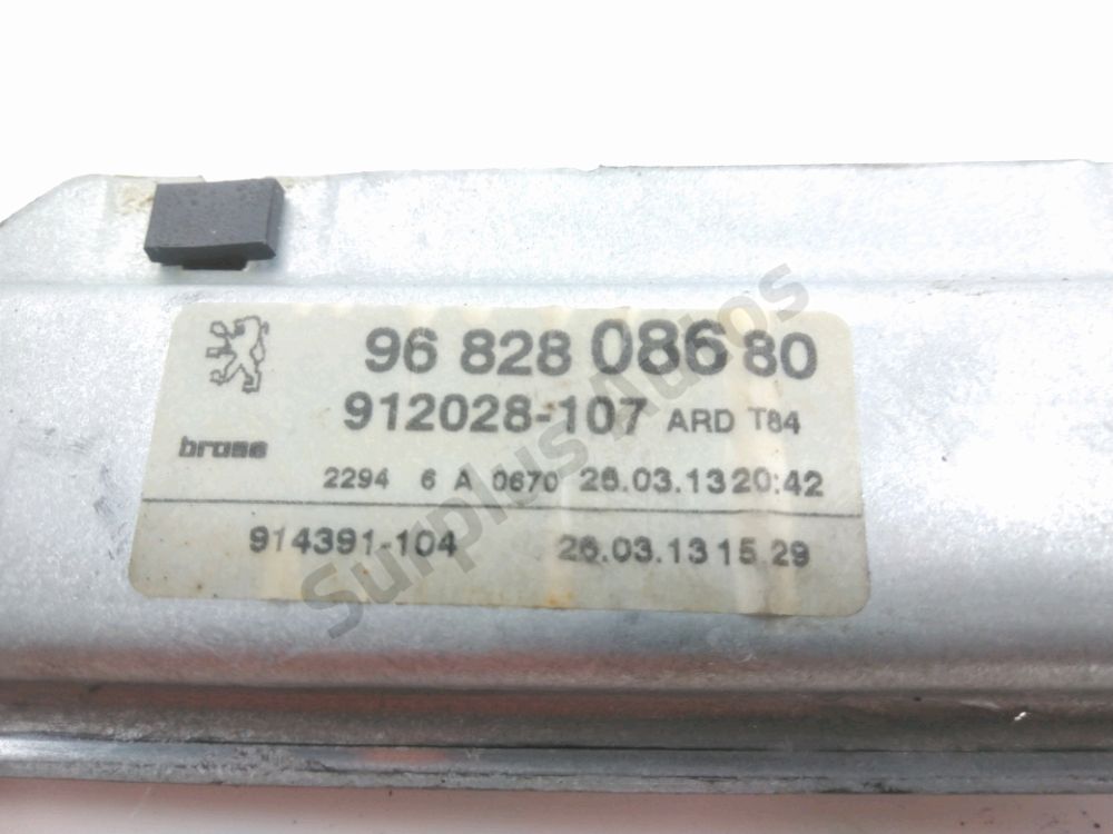 Lève-vitre électrique arrière droit