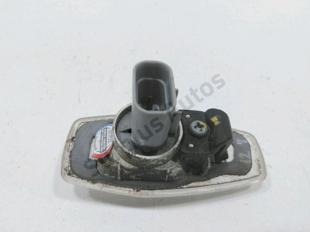 Répétiteur d'aile droit