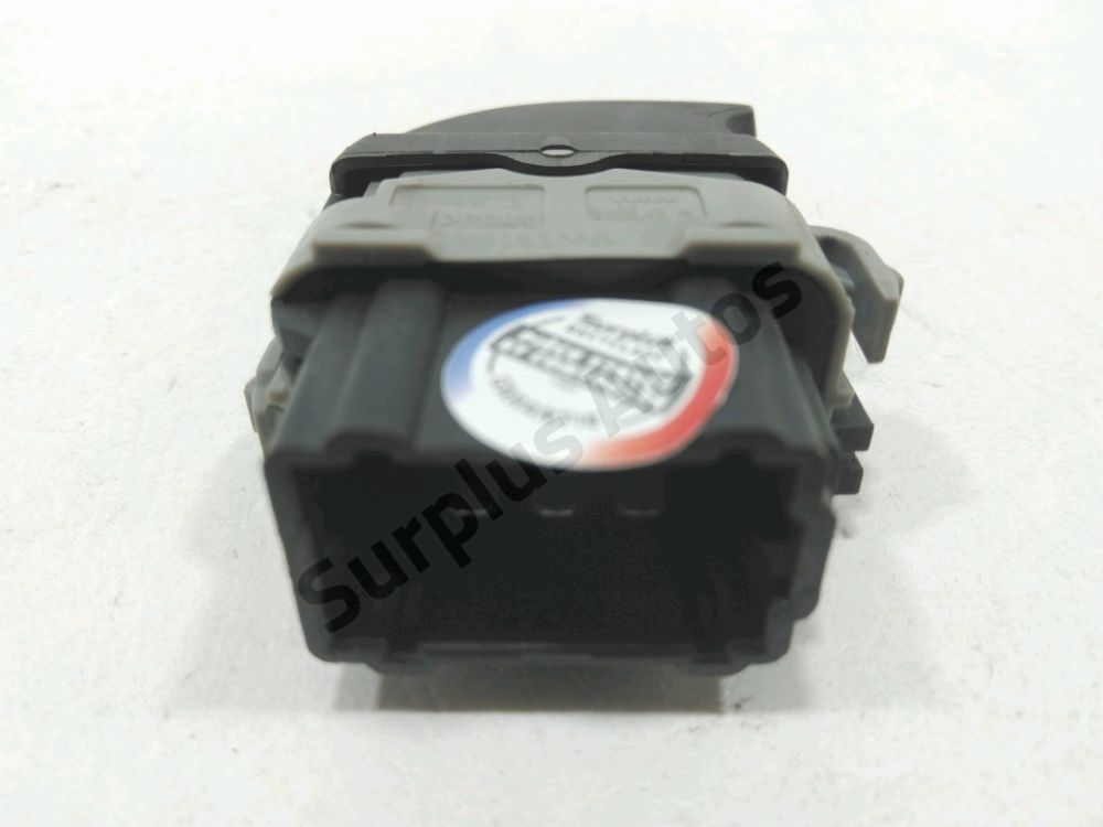 Commande lève-vitre avant droit