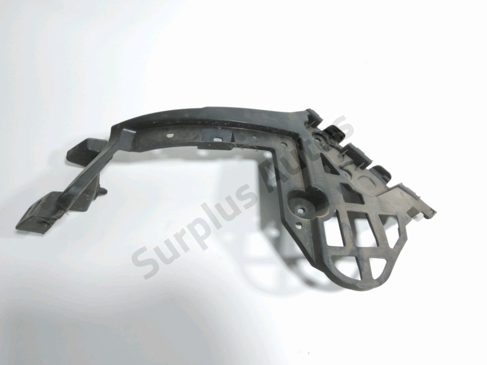 Support droit de pare-choc arrière