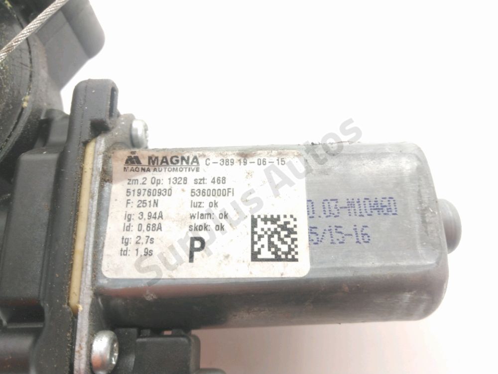 Lève-vitre électrique avant droit