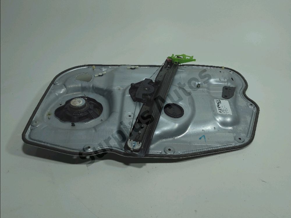 Lève-vitre électrique avant gauche