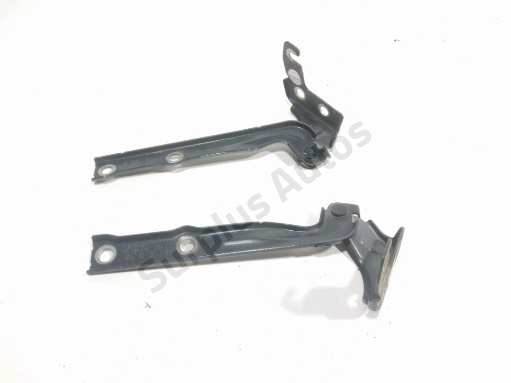 Jeu de charnières de capot