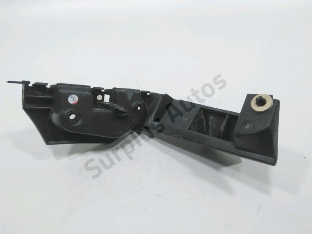 Support droit de pare-choc arrière