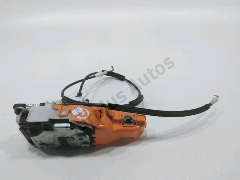 Serrure de porte avant gauche