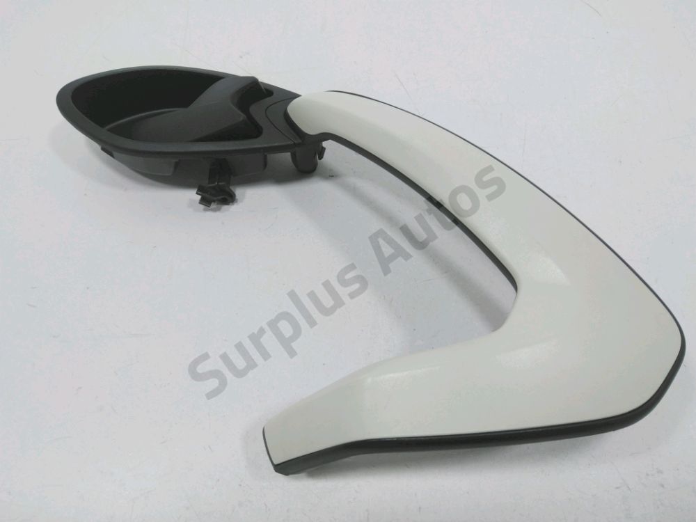 Poignee interieure porte avant droite