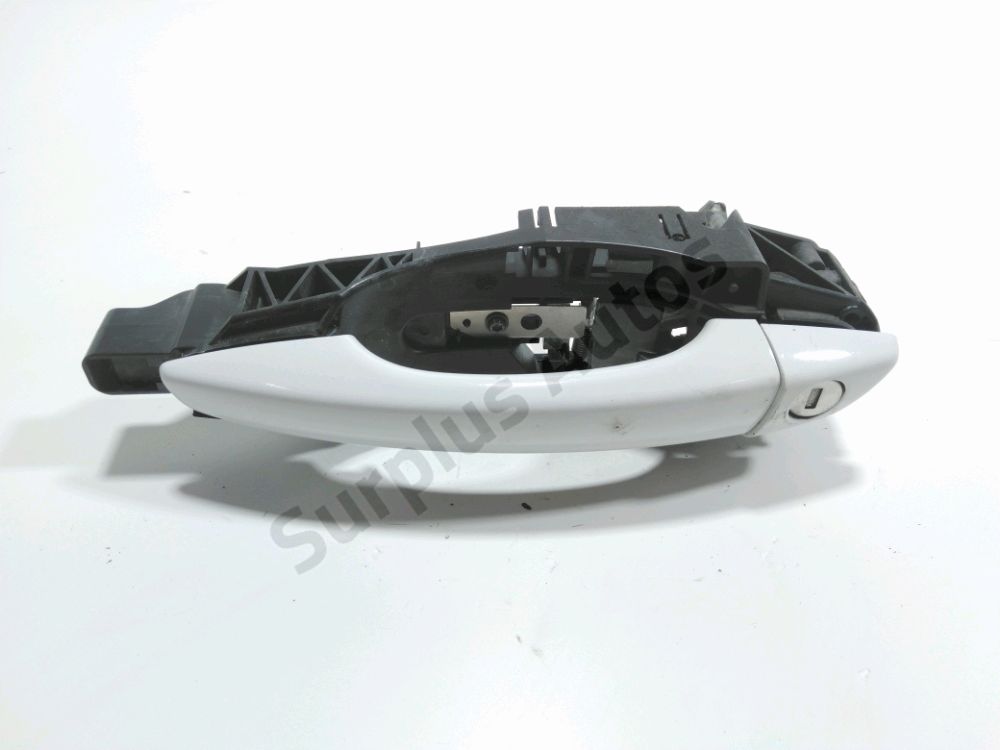 Poignée extérieure avant gauche