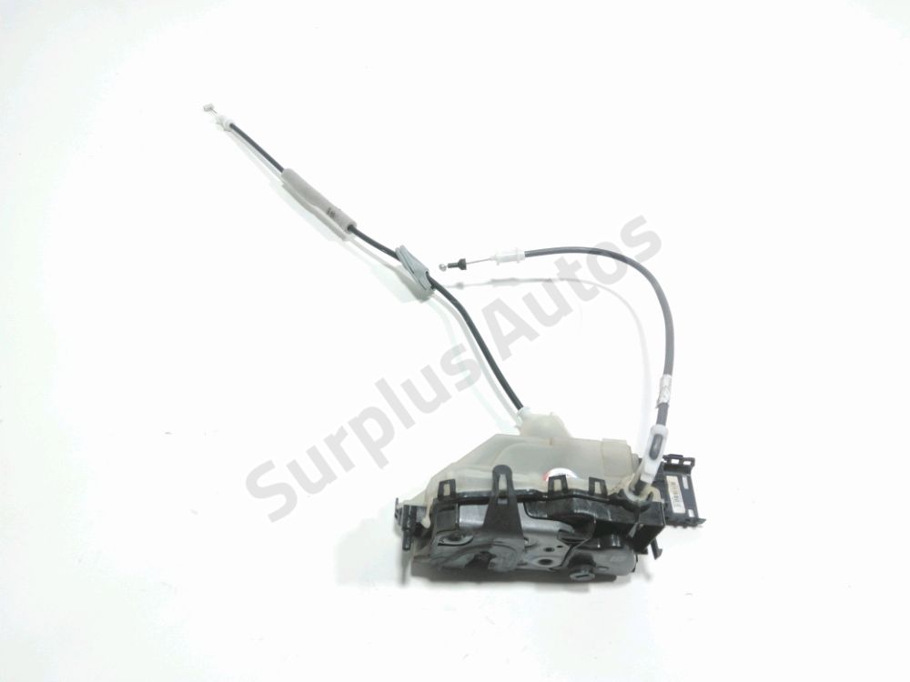 Serrure de porte avant droite