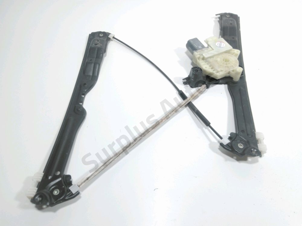 Lève-vitre électrique avant droit