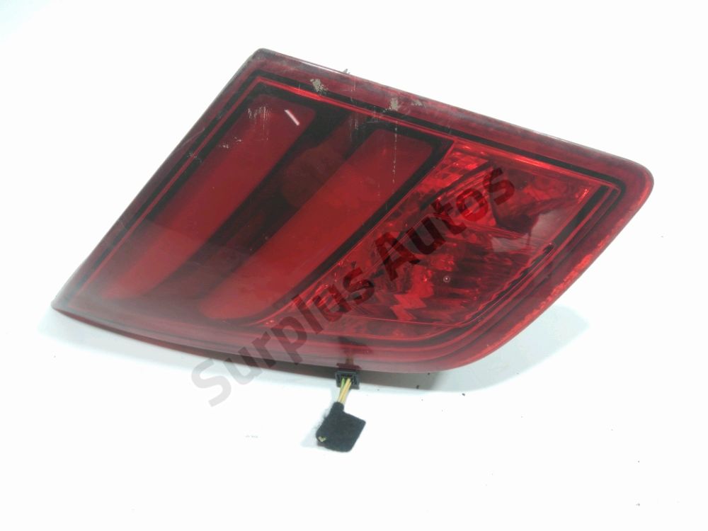 Feu arrière intérieur droit