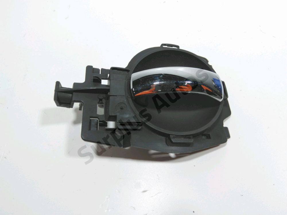 Poignée intérieure porte avant droite