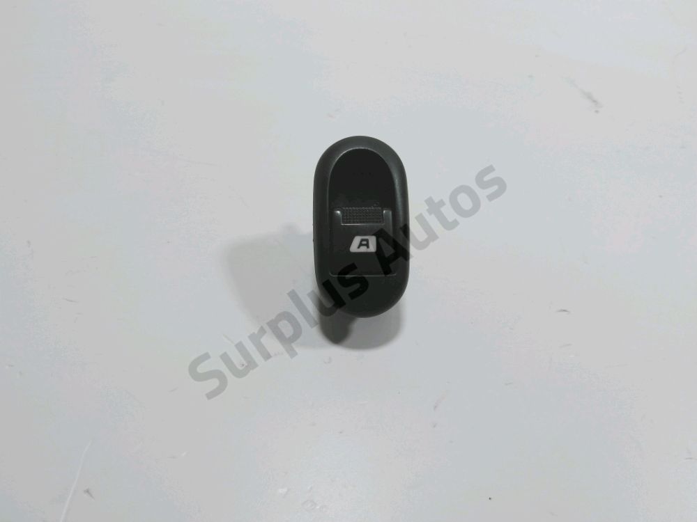 Commande leve-vitre avant gauche