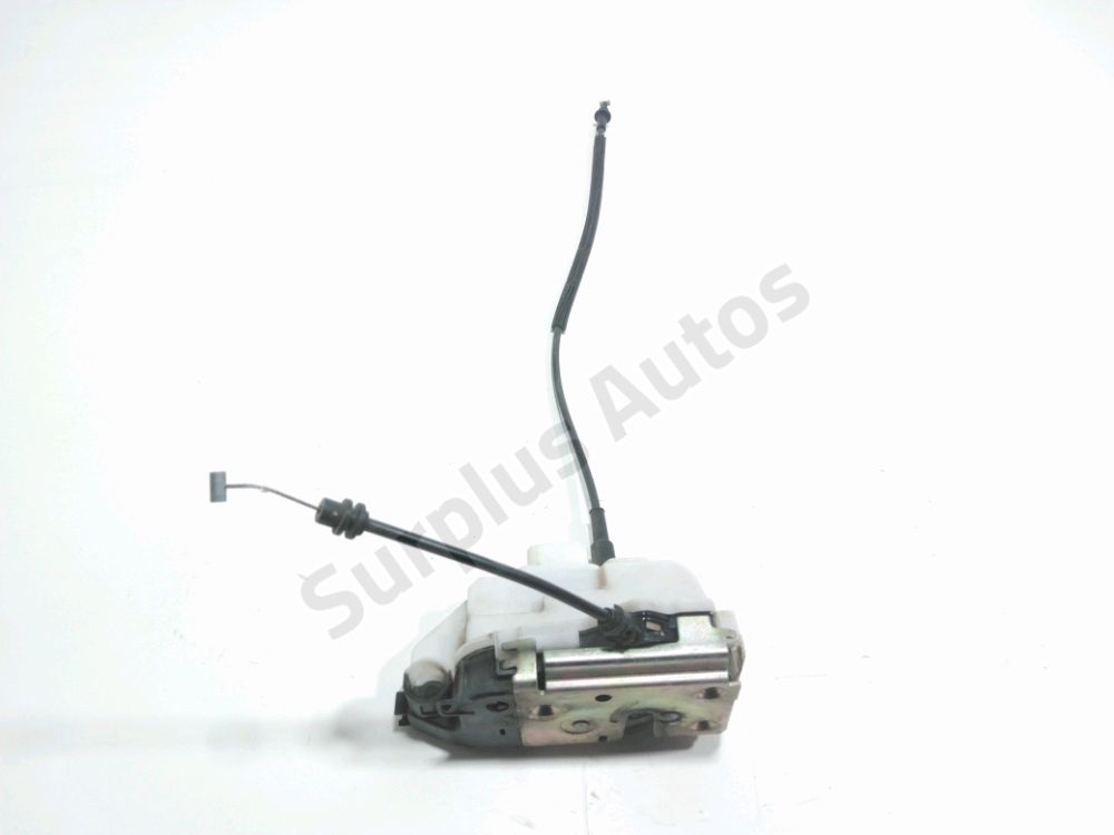 Serrure de porte avant droite