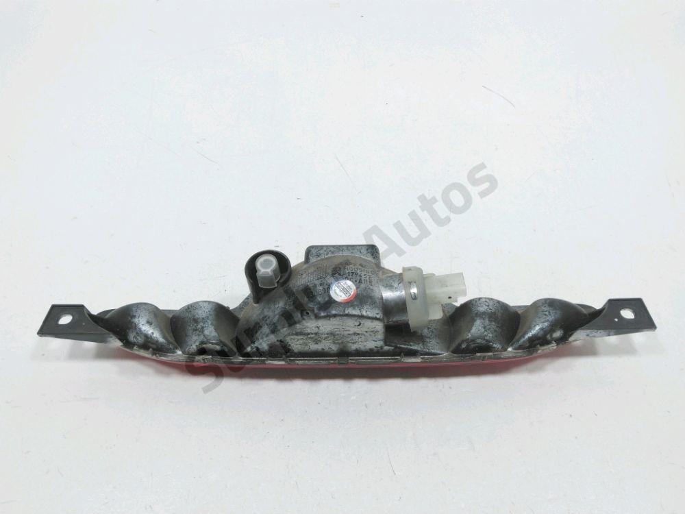 Feu de brouillard arrière central