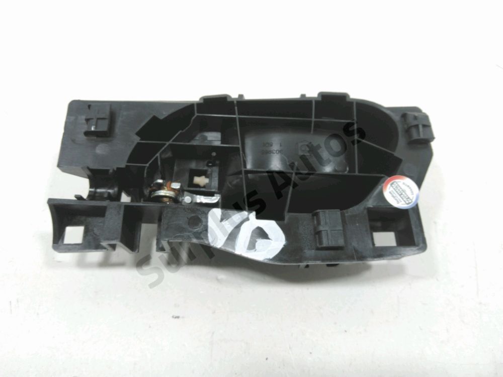 Poignée intérieure porte avant droite