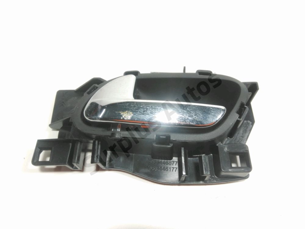 Poignée intérieure porte arrière gauche