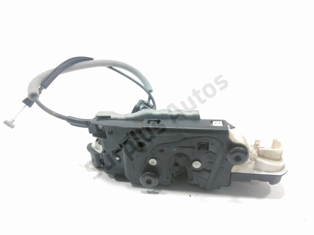 Serrure de porte avant gauche