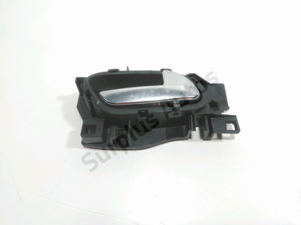 Poignée intérieure porte avant droite