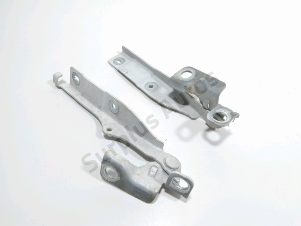 Jeu de charnières de capot