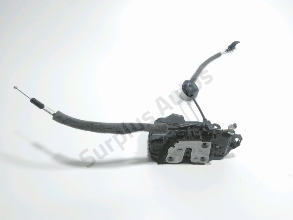 Serrure de porte avant droite