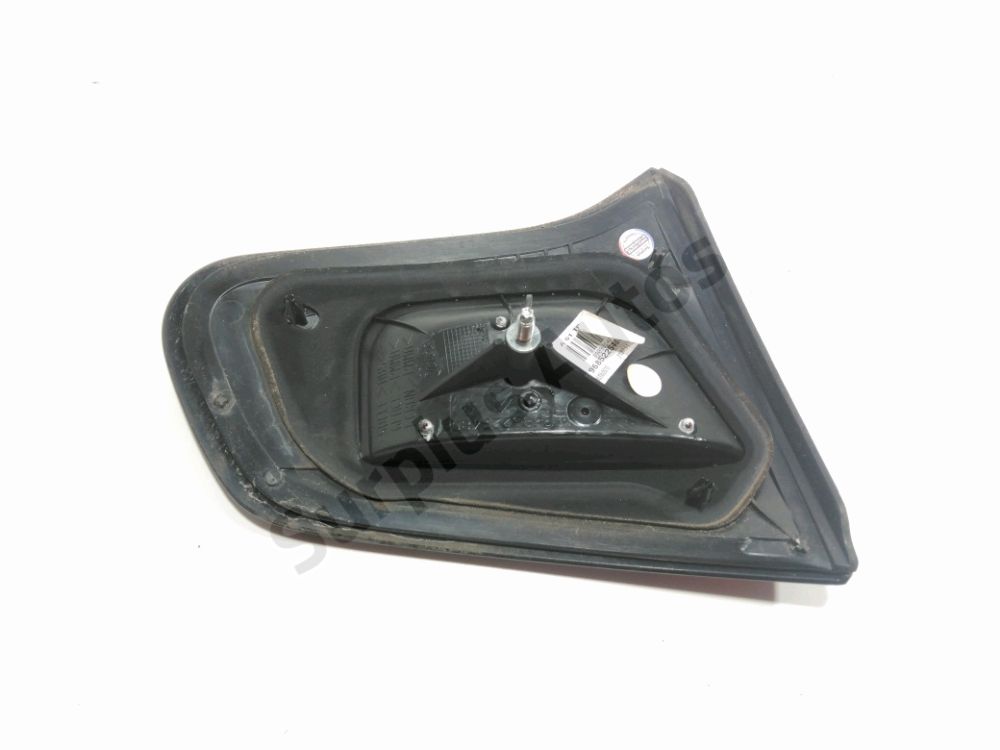 Feu arrière intérieur droit