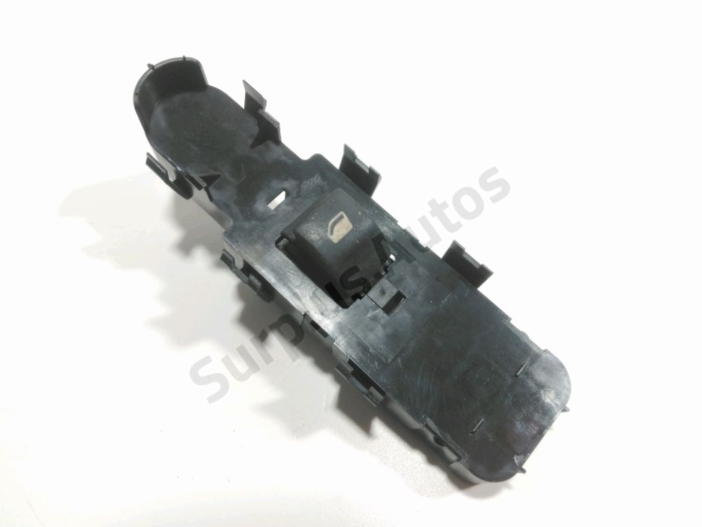 Commande lève-vitre avant droit