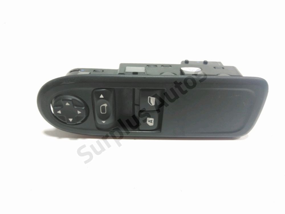 Commande lève-vitre avant gauche